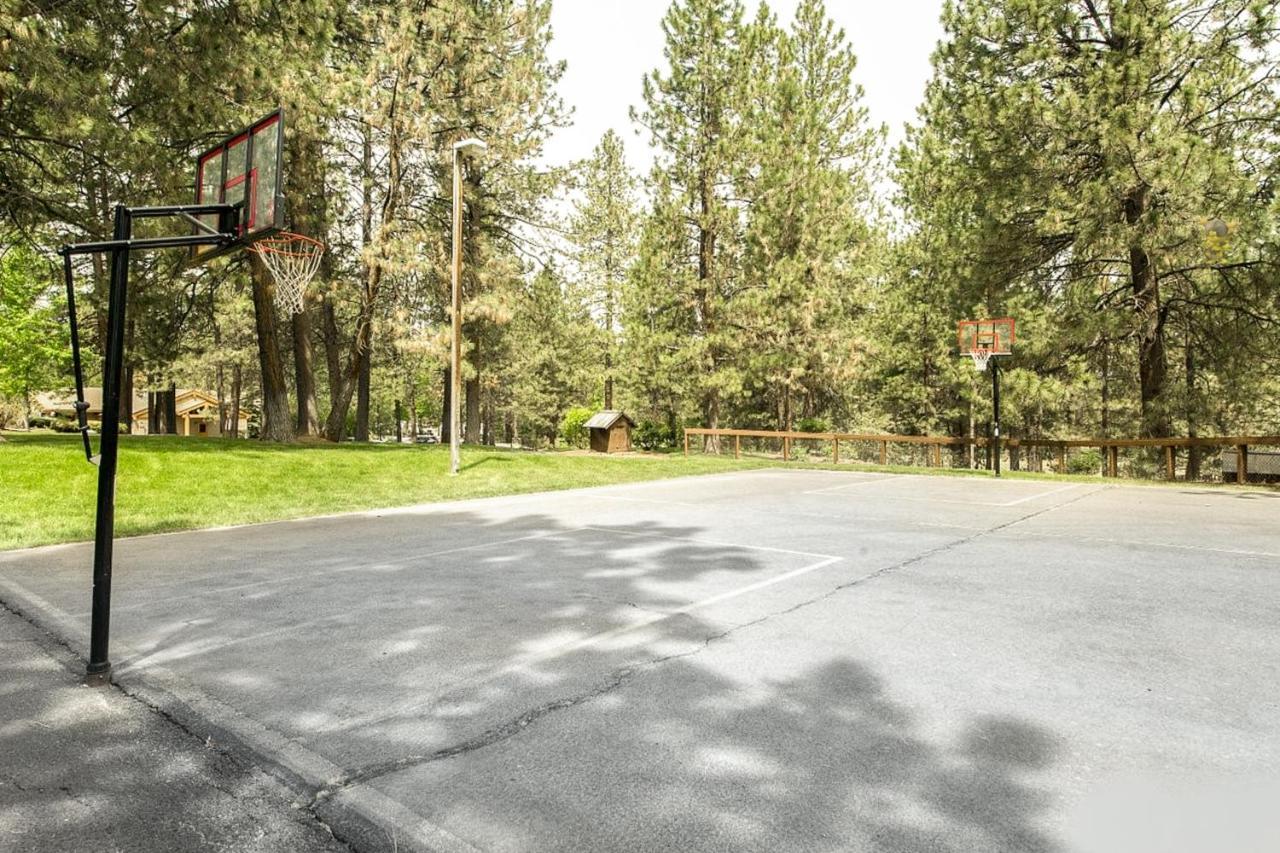 Seventh Mountain Villa Bend Bagian luar foto